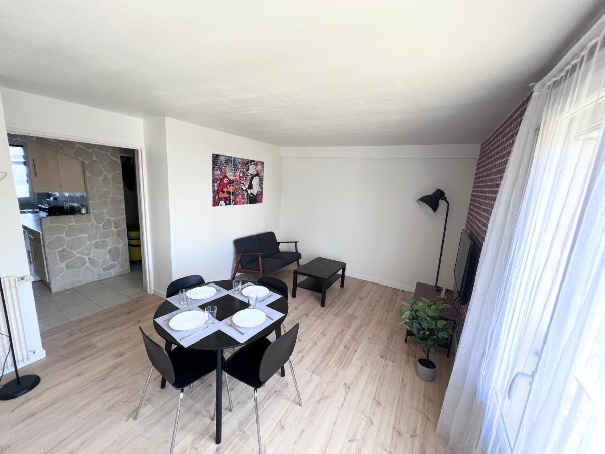 Ambiance, Convivialité Et Emplacement